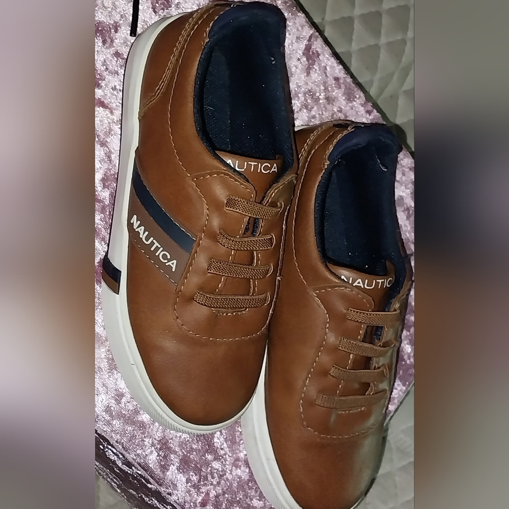 Boys nautica shoes